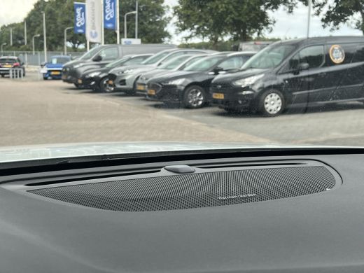 Volvo  V60 T8 Recharge AWD R-Design | Stoel Massage & Ventilatie | Harman Kardon | Trekhaak | Stoel en stuur... ActivLease financial lease