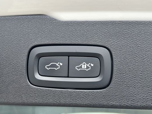 Volvo  V60 T8 Recharge AWD R-Design | Stoel Massage & Ventilatie | Harman Kardon | Trekhaak | Stoel en stuur... ActivLease financial lease