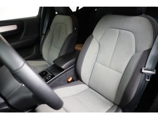 Volvo  XC40 1.5 T4 Recharge Inscription Expression | Adaptive Cruise | Camera | Keyless | Stuur/stoelverwarming ActivLease financial lease