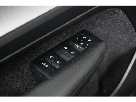 Volvo  XC40 1.5 T4 Recharge Inscription Expression | Adaptive Cruise | Camera | Keyless | Stuur/stoelverwarming ActivLease financial lease