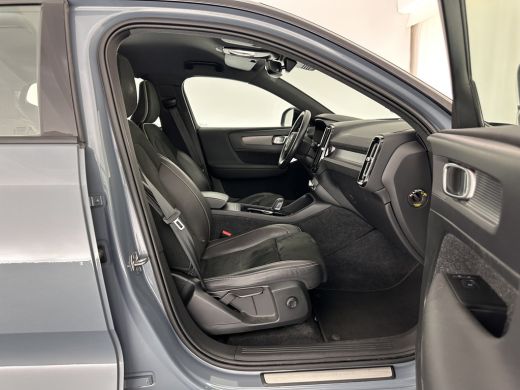 Volvo  XC40 Recharge P8 AWD R-Design [ 3-Fase ] {SOH-89%} (INCL-BTW) *LEATHER-ALCANTARA | DIGI-COCKPIT | FULL... ActivLease financial lease
