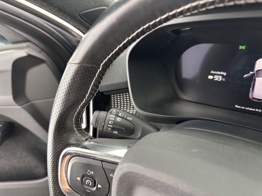 Volvo  XC40 Recharge P8 AWD R-Design [ 3-Fase ] {SOH-89%} (INCL-BTW) *LEATHER-ALCANTARA | DIGI-COCKPIT | FULL... ActivLease financial lease