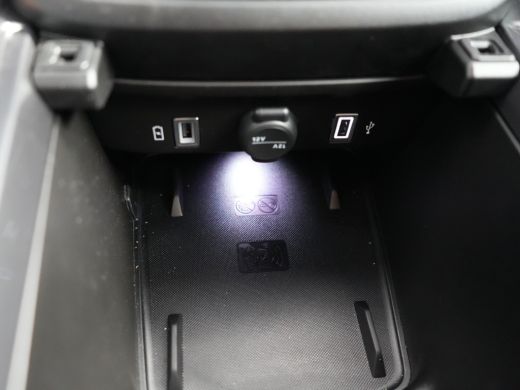 Abarth 600e Scorpionissima 54 kWh | Airco (automatisch) | Armsteun voor | Lederen/microvezel bekleding ActivLease financial lease