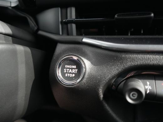 Abarth 600e Scorpionissima 54 kWh | Airco (automatisch) | Armsteun voor | Lederen/microvezel bekleding ActivLease financial lease