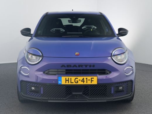 Abarth 600e Scorpionissima 54 kWh | Airco (automatisch) | Armsteun voor | Lederen/microvezel bekleding ActivLease financial lease