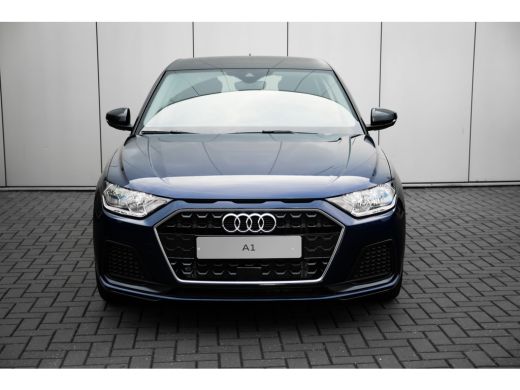 Audi A1 Sportback Sportback Advanced edition Parkeersensoren Voor + Achter | LED Achterlichten | Cruise Control | r... ActivLease financial lease