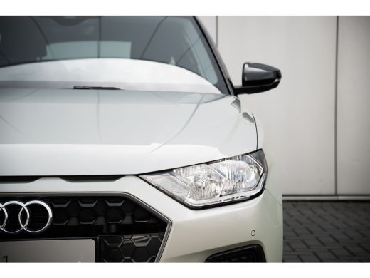 Audi A1 Sportback Sportback Advanced edition Parkeersensoren Voor + Achter | LED Achterlichten | Cruise Control | r... ActivLease financial lease