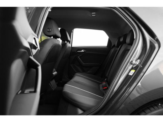 Audi A1 Sportback Sportback Advanced edition Parkeersensoren Voor + Achter | LED Achterlichten | Cruise Control | r... ActivLease financial lease