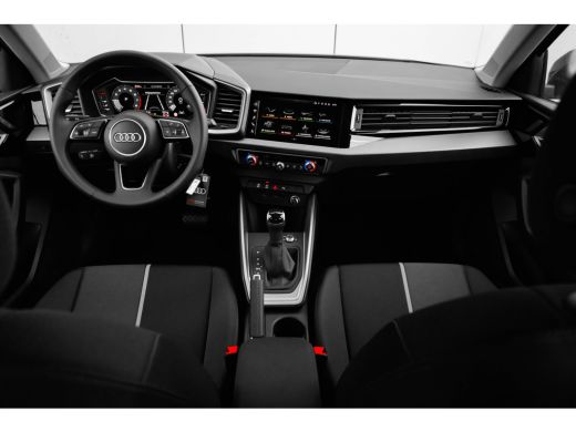 Audi A1 Sportback Sportback Advanced edition Parkeersensoren Voor + Achter | LED Achterlichten | Cruise Control | r... ActivLease financial lease