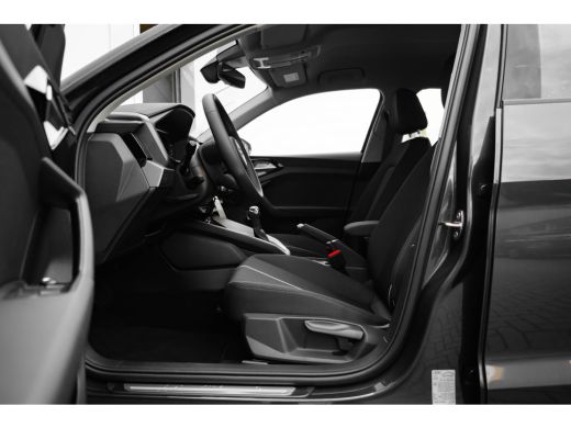 Audi A1 Sportback Sportback Advanced edition Parkeersensoren Voor + Achter | LED Achterlichten | Cruise Control | r... ActivLease financial lease