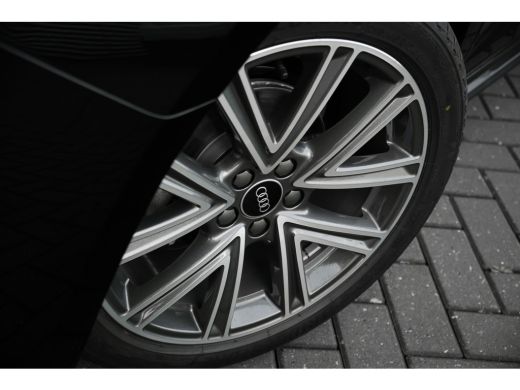 Audi A1 Sportback Sportback Advanced edition Parkeersensoren Voor + Achter | LED Achterlichten | Cruise Control | r... ActivLease financial lease