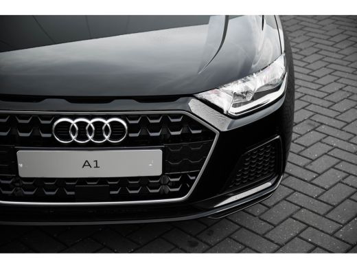 Audi A1 Sportback Sportback Advanced edition Parkeersensoren Voor + Achter | LED Achterlichten | Cruise Control | r... ActivLease financial lease