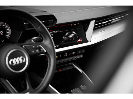 Audi A3 Sportback A3 S-Edition 40 TFSI-e 204pk | Alcantara | Keyless | Matrix | ActivLease financial lease