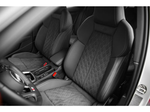 Audi A3 Sportback A3 S-Edition 40 TFSI-e 204pk | Alcantara | Keyless | Matrix | ActivLease financial lease