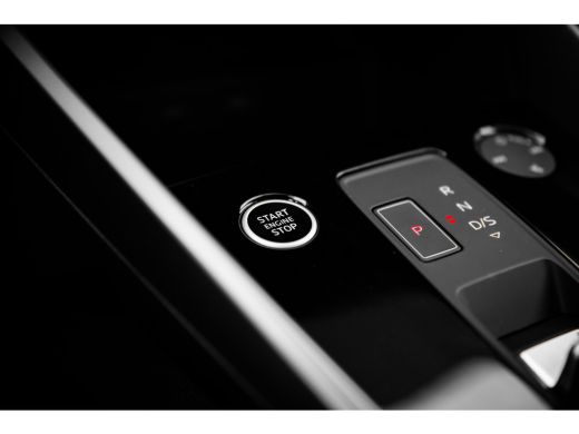 Audi A3 Sportback A3 S-Edition 40 TFSI-e 204pk | Alcantara | Keyless | Matrix | ActivLease financial lease