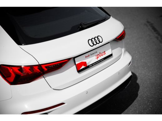 Audi A3 Sportback A3 S-Edition 40 TFSI-e 204pk | Alcantara | Keyless | Matrix | ActivLease financial lease
