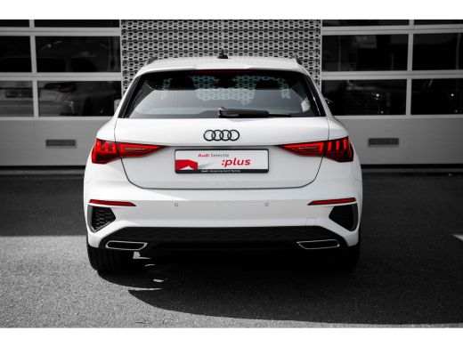 Audi A3 Sportback A3 S-Edition 40 TFSI-e 204pk | Alcantara | Keyless | Matrix | ActivLease financial lease