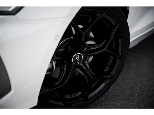 Audi A3 Sportback A3 S-Edition 40 TFSI-e 204pk | Alcantara | Keyless | Matrix | ActivLease financial lease