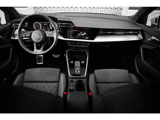 Audi A3 Sportback A3 S-Edition 40 TFSI-e 204pk | Alcantara | Keyless | Matrix | ActivLease financial lease