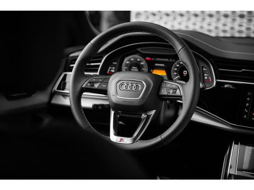 Audi Q8 55 TFSI e quattro Pro Line S | Panoramadak | Oled | Nachtzicht | HUD | ActivLease financial lease