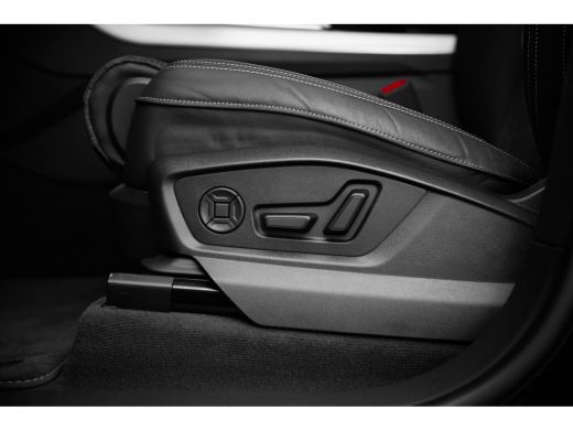 Audi Q8 55 TFSI e quattro Pro Line S | Panoramadak | Oled | Nachtzicht | HUD | ActivLease financial lease