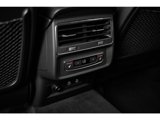 Audi Q8 55 TFSI e quattro Pro Line S | Panoramadak | Oled | Nachtzicht | HUD | ActivLease financial lease