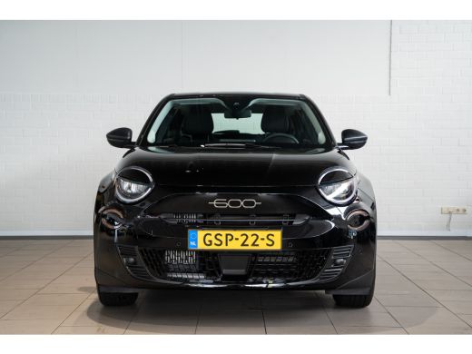 Fiat 600 1.2 Turbo 145PK Hybrid Urban | Camera | Parkeersensoren Voor & Achter | Keyless | Dodehoek | Appl... ActivLease financial lease