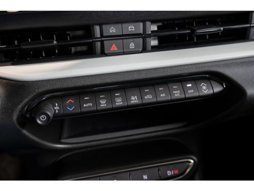 Fiat 600 1.2 Turbo 145PK Hybrid Urban | Camera | Parkeersensoren Voor & Achter | Keyless | Dodehoek | Appl... ActivLease financial lease