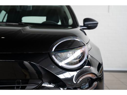 Fiat 600 1.2 Turbo 145PK Hybrid Urban | Camera | Parkeersensoren Voor & Achter | Keyless | Dodehoek | Appl... ActivLease financial lease