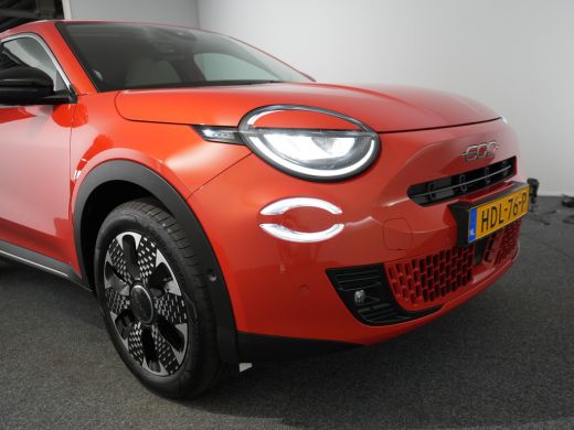 Fiat 600 La Prima 54 kWh | Achteruitrijcamera | Airco (automatisch) | Apple Carplay/Android Auto|telefooni... ActivLease financial lease