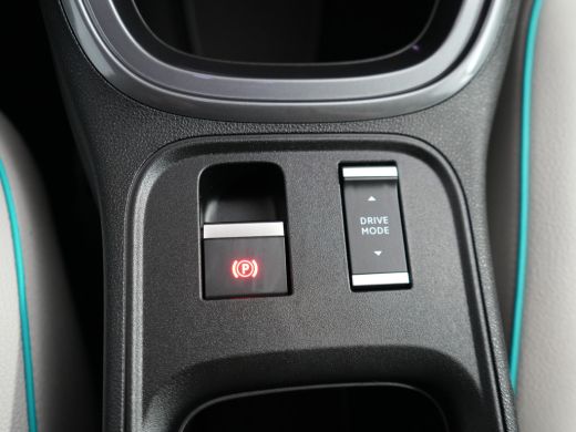 Fiat 600 La Prima 54 kWh | Achteruitrijcamera | Airco (automatisch) | Apple Carplay/Android Auto|telefooni... ActivLease financial lease