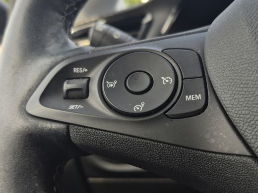 Opel Corsa 1.2 Elegance ActivLease financial lease