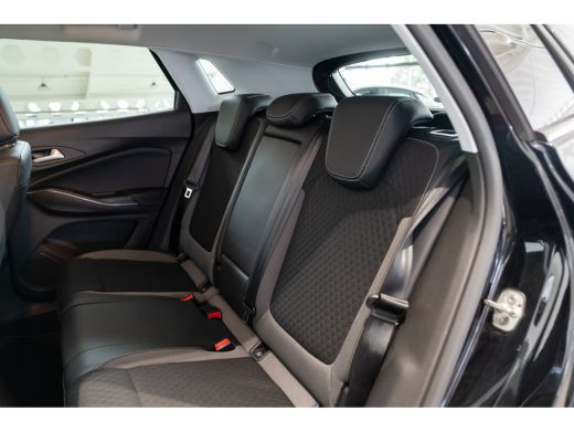 Opel Grandland X 1.2 Turbo 130PK Innovation | Camera | Navigatie | Parkeersensoren Voor & Achter | Climate Control... ActivLease financial lease