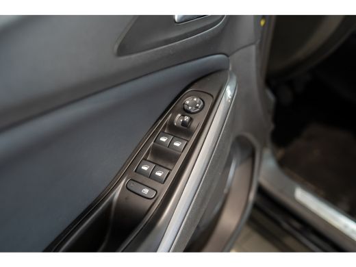 Opel Grandland X 1.2 Turbo 130PK Innovation | Camera | Navigatie | Parkeersensoren Voor & Achter | Climate Control... ActivLease financial lease