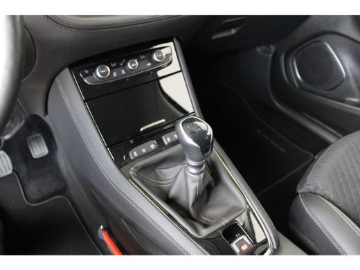 Opel Grandland X 1.2 Turbo Innovation | Achterbank in delen neerklapbaar | Achteruitrijcamera | Alarm klasse 1(sta... ActivLease financial lease