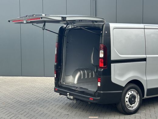 Opel Vivaro 1.6 CDTI 126 PK / L1H1 / 1e EIG. / AIRCO / CRUISE / CAMERA / TREKHAAK / BLUETOOTH ActivLease financial lease