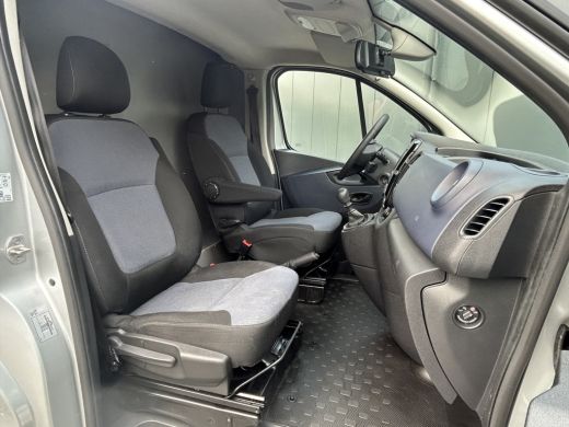Opel Vivaro 1.6 CDTI 126 PK / L1H1 / 1e EIG. / AIRCO / CRUISE / CAMERA / TREKHAAK / BLUETOOTH ActivLease financial lease
