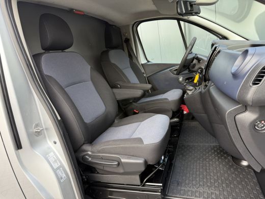 Opel Vivaro 1.6 CDTI 126 PK / L1H1 / 1e EIG. / AIRCO / CRUISE / NAVI / CAMERA / DAB ActivLease financial lease