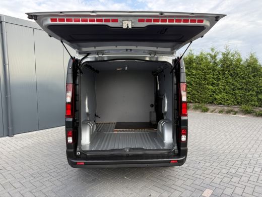 Opel Vivaro 1.6 CDTI 126 PK / L1H1 / 1e EIG. / AIRCO / CRUISE / NAVI / CAMERA / DAB ActivLease financial lease