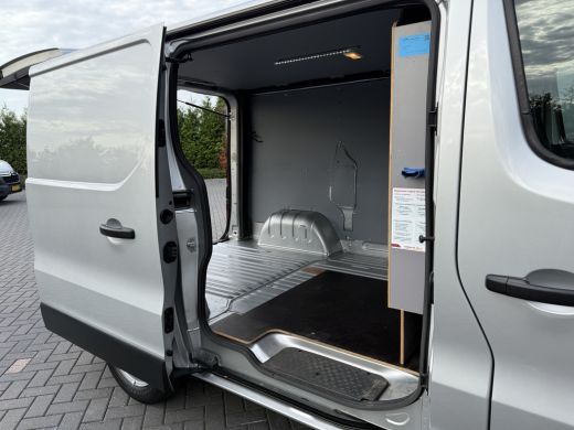 Opel Vivaro 1.6 CDTI 126 PK / L1H1 / 1e EIG. / AIRCO / CRUISE / NAVI / CAMERA / DAB ActivLease financial lease