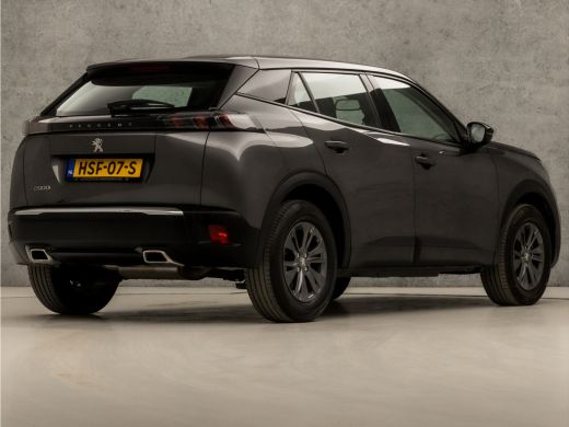 Peugeot 2008 1.2 PureTech Sport Automaat (APPLE CARPLAY, GROOT NAVI, LM VELGEN, SPORTSTOELEN, LED KOPLAMPEN, P... ActivLease financial lease