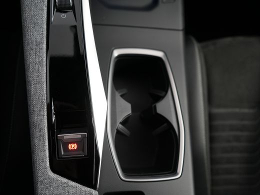 Peugeot 3008 1.2 Hybrid 136 GT Automaat | Achteruitrijcamera | Apple Carplay/Android Auto|telefoonintegratie p... ActivLease financial lease