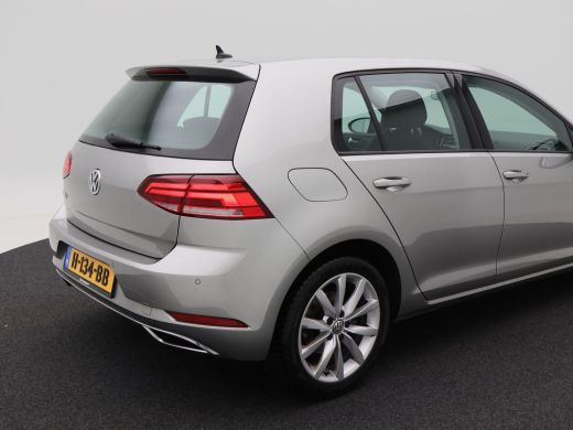 Volkswagen Golf 1.5 TSi 150 Pk Automaat Highline | Adaptive Cruise | Climate Control | Carplay | LED | Sensoren |... ActivLease financial lease