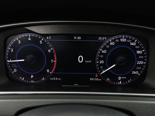 Volkswagen Golf 1.5 TSi 150 Pk Automaat Highline | Adaptive Cruise | Climate Control | Carplay | LED | Sensoren |... ActivLease financial lease