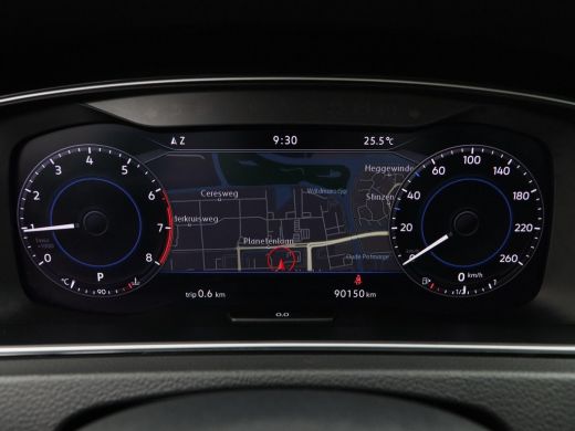 Volkswagen Golf 1.5 TSi 150 Pk Automaat Highline | Adaptive Cruise | Climate Control | Carplay | LED | Sensoren |... ActivLease financial lease