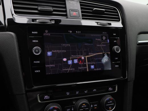 Volkswagen Golf 1.5 TSi 150 Pk Automaat Highline | Adaptive Cruise | Climate Control | Carplay | LED | Sensoren |... ActivLease financial lease