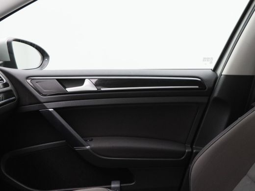 Volkswagen Golf 1.5 TSi 150 Pk Automaat Highline | Adaptive Cruise | Climate Control | Carplay | LED | Sensoren |... ActivLease financial lease