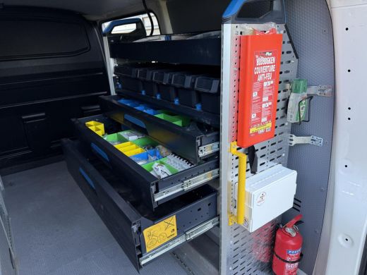 Volkswagen Transporter 2.0 TDI Aut.DSG compl.kastinrichting! ActivLease financial lease