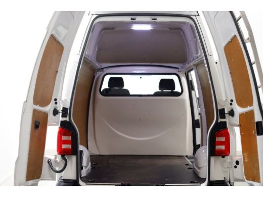 Volkswagen Transporter 2.0 TSI 150pk Benzine L2H3 Trendline Airco/Camera/Camper? BPM-VRIJ 03-2019 ActivLease financial lease