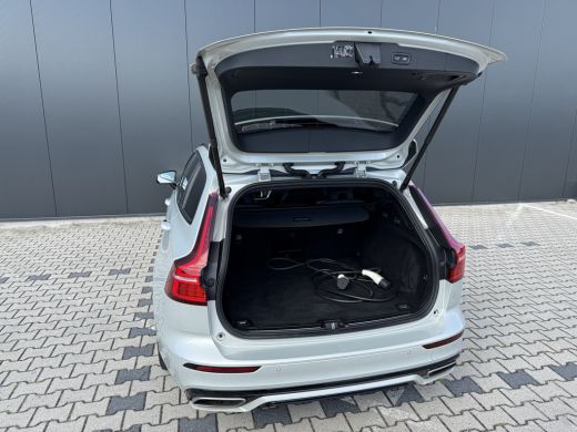 Volvo  V60 T6 Recharge AWD R-Design | Harman/Kardon | Sportstoelen | BLIS | Adaptive Cruise | Verwarmbare St... ActivLease financial lease